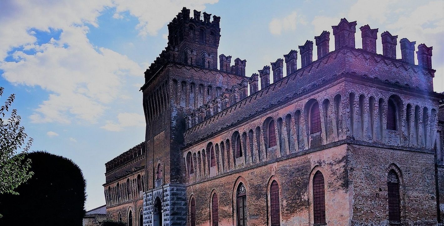 Tra i castelli di Cremona in ebike