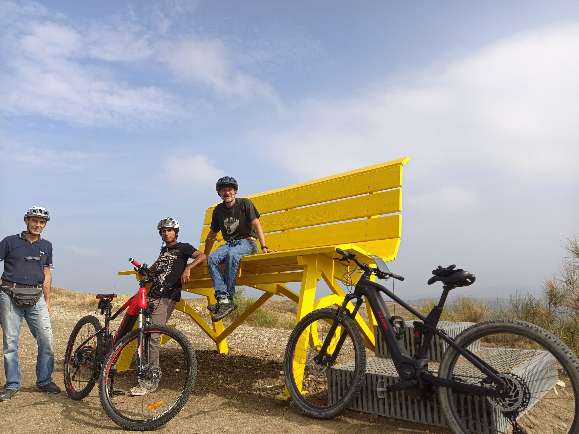 Panchine Giganti Oltrepò : in e-bike tra Montalto Pavese,Calvignano e Mornico Losana