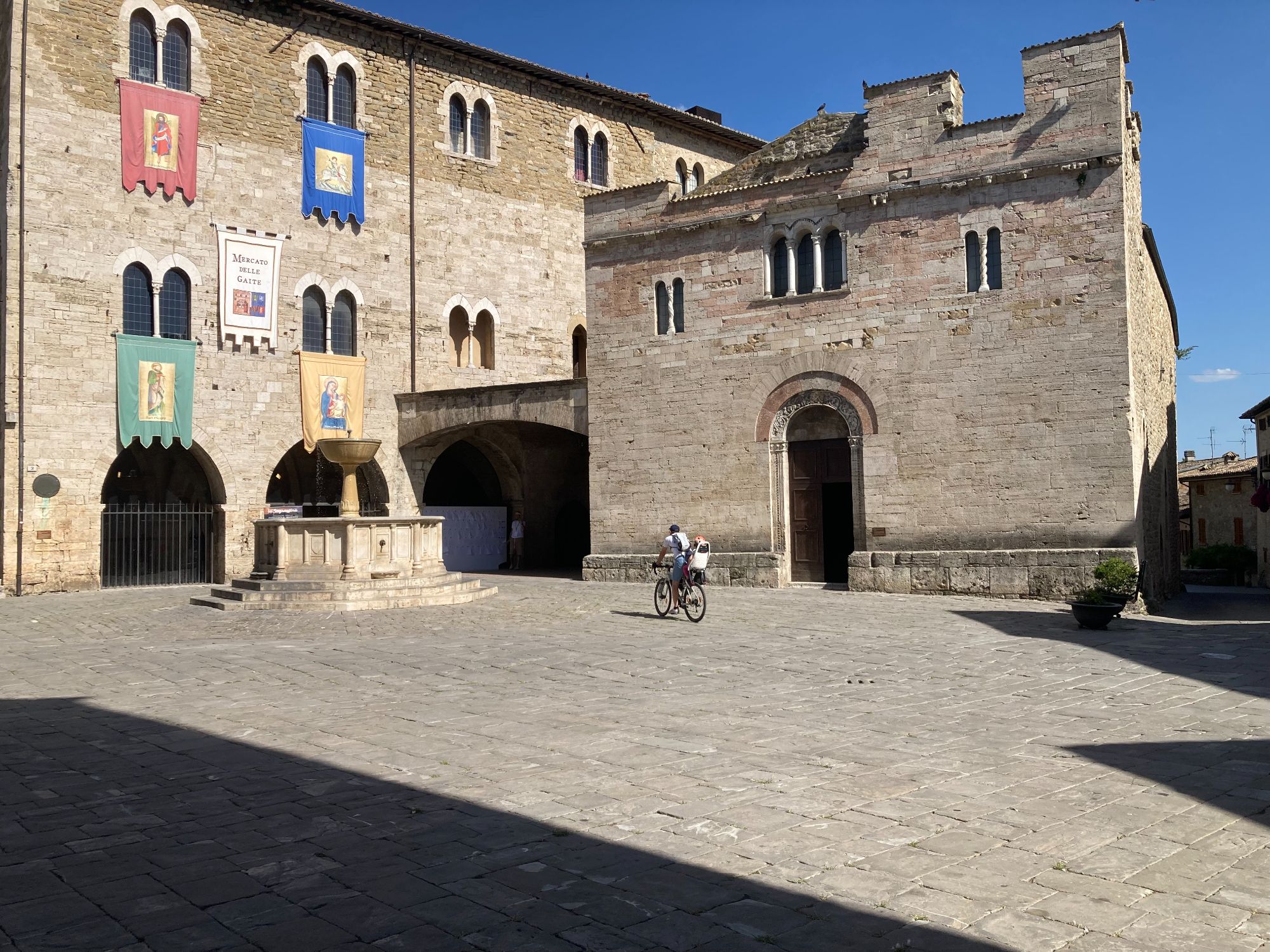 Tra gli ulivi verso Assisi e poi a Bevagna alla ricerca di fonti e leggende della valle umbra