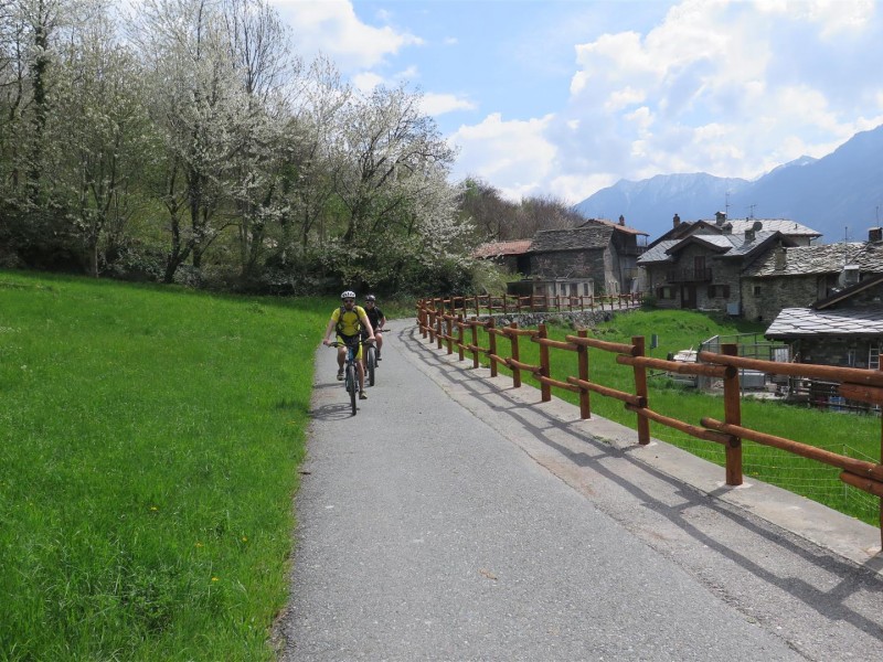 La Riviera delle Alpi in ebike