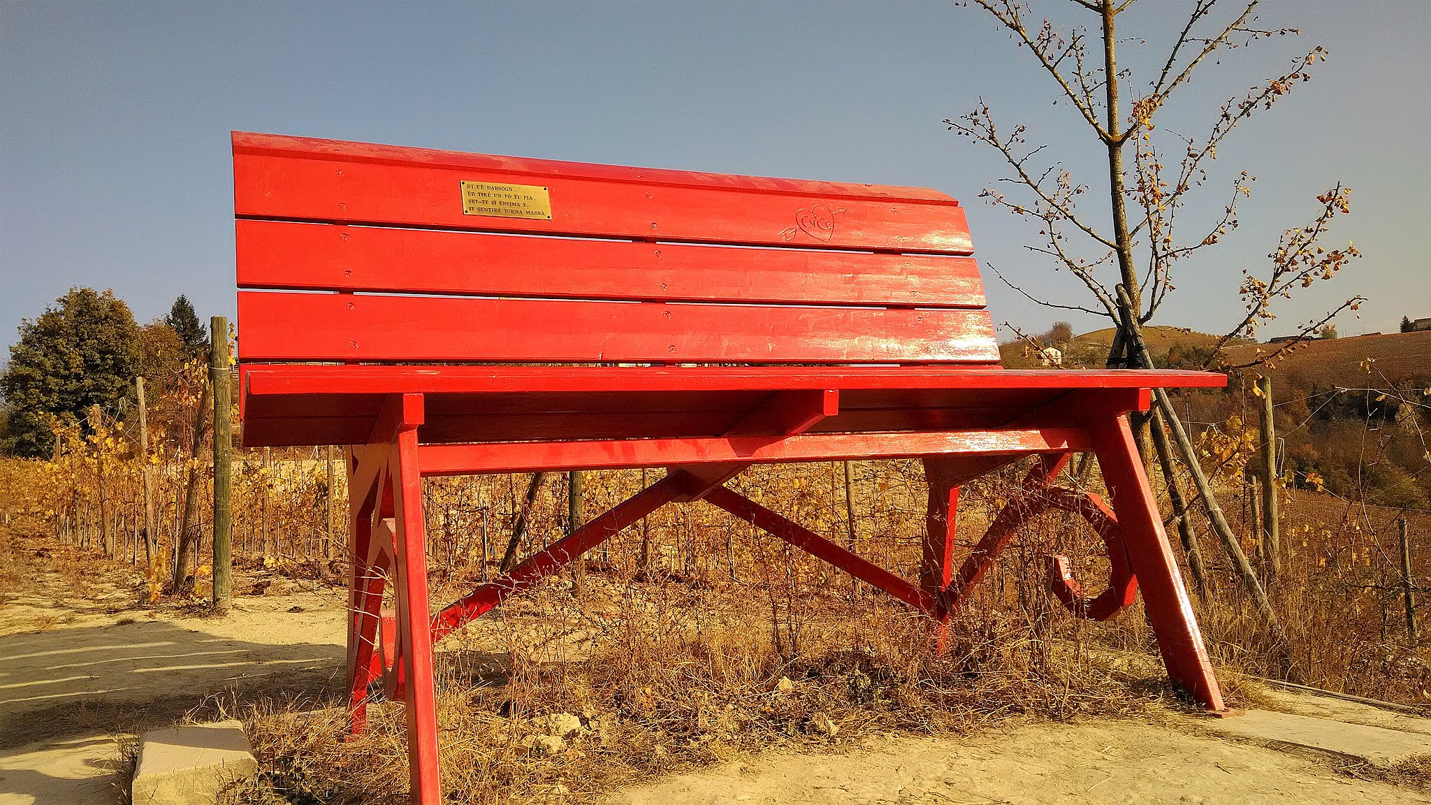 Il percorso delle panchine giganti | Percorsi e-bike Langhe | BikeSquare