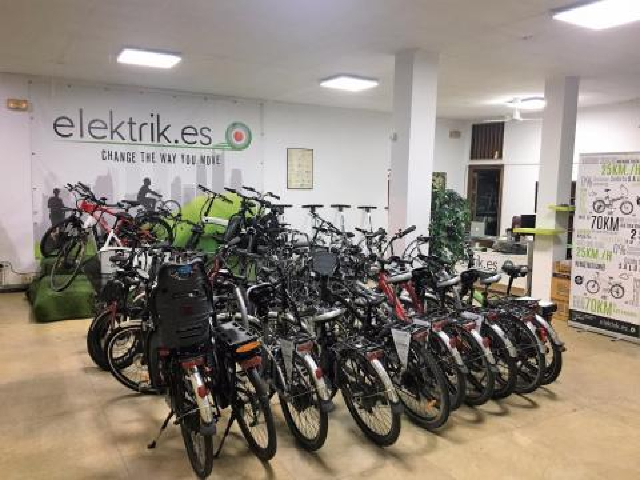 Hero Punto di noleggio ebike BikeSquare - Córdoba