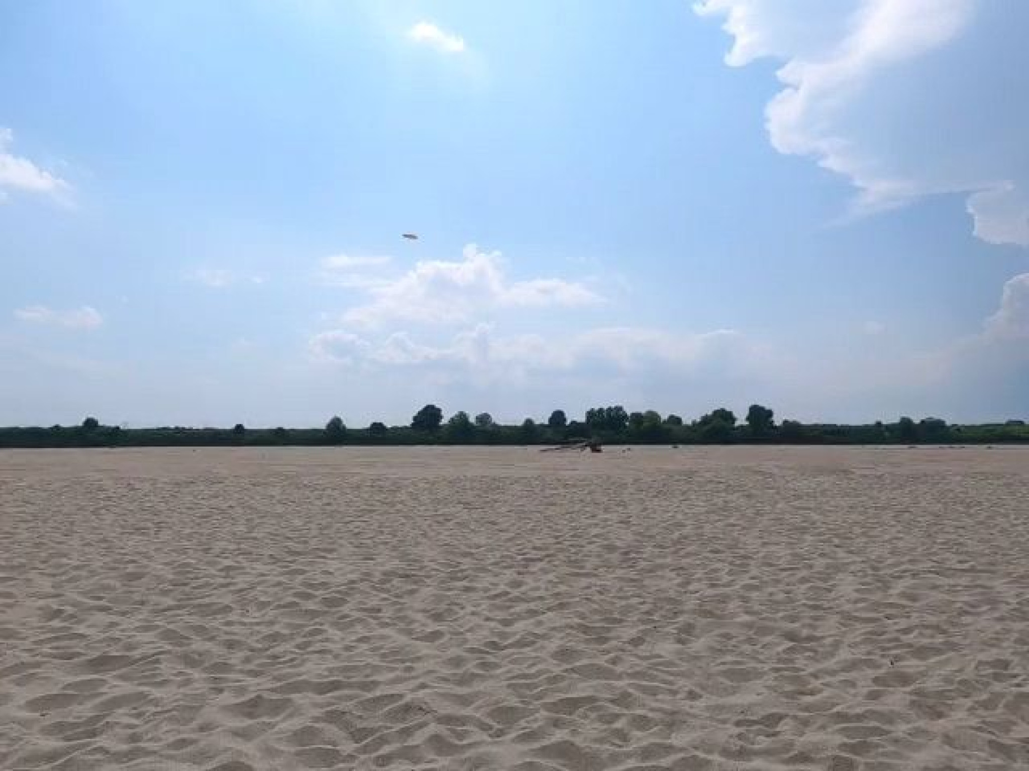 Hero Spiaggia della Luna e foresta di pianura