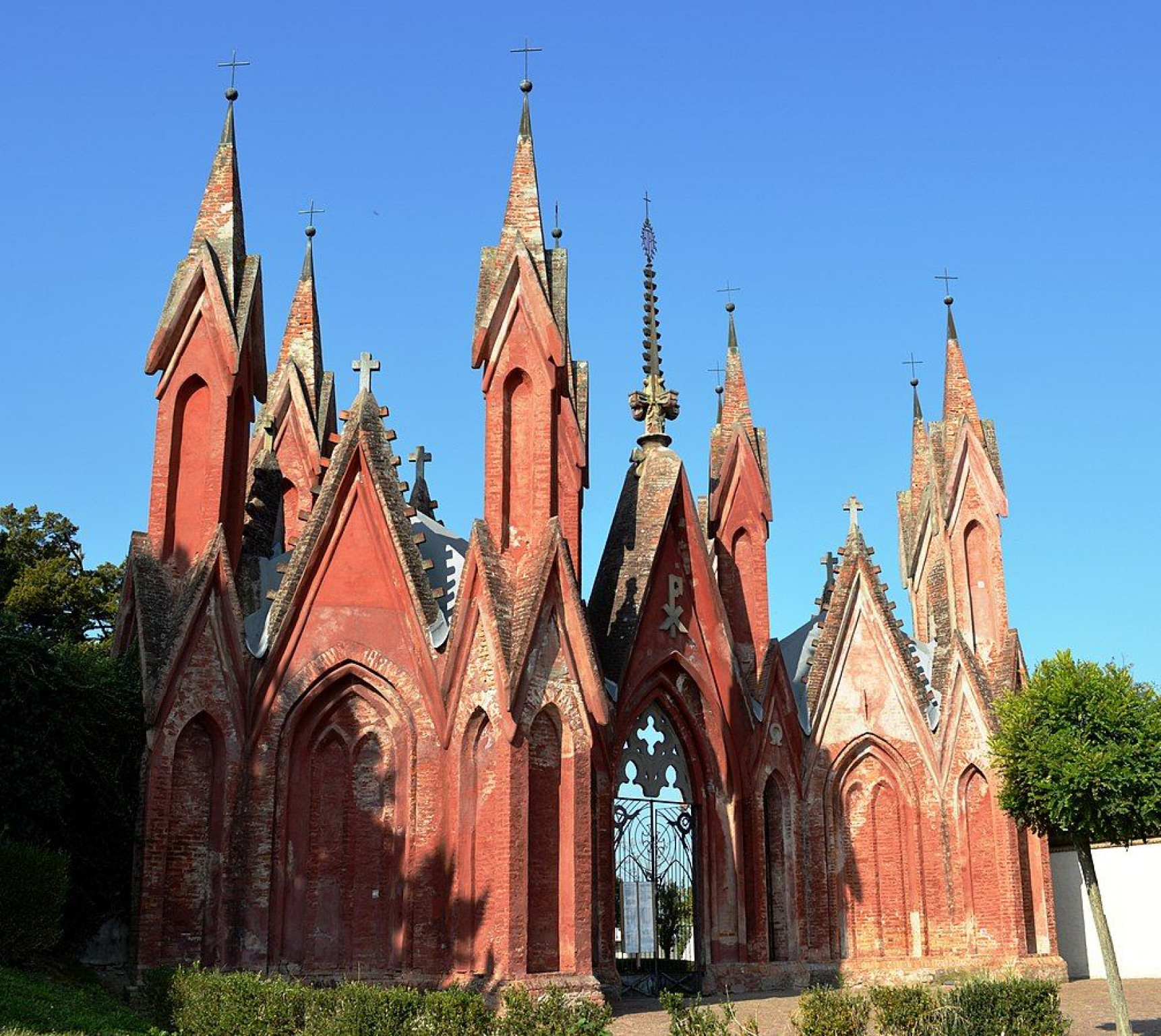 Hero Monumental Cementery of Dogliani