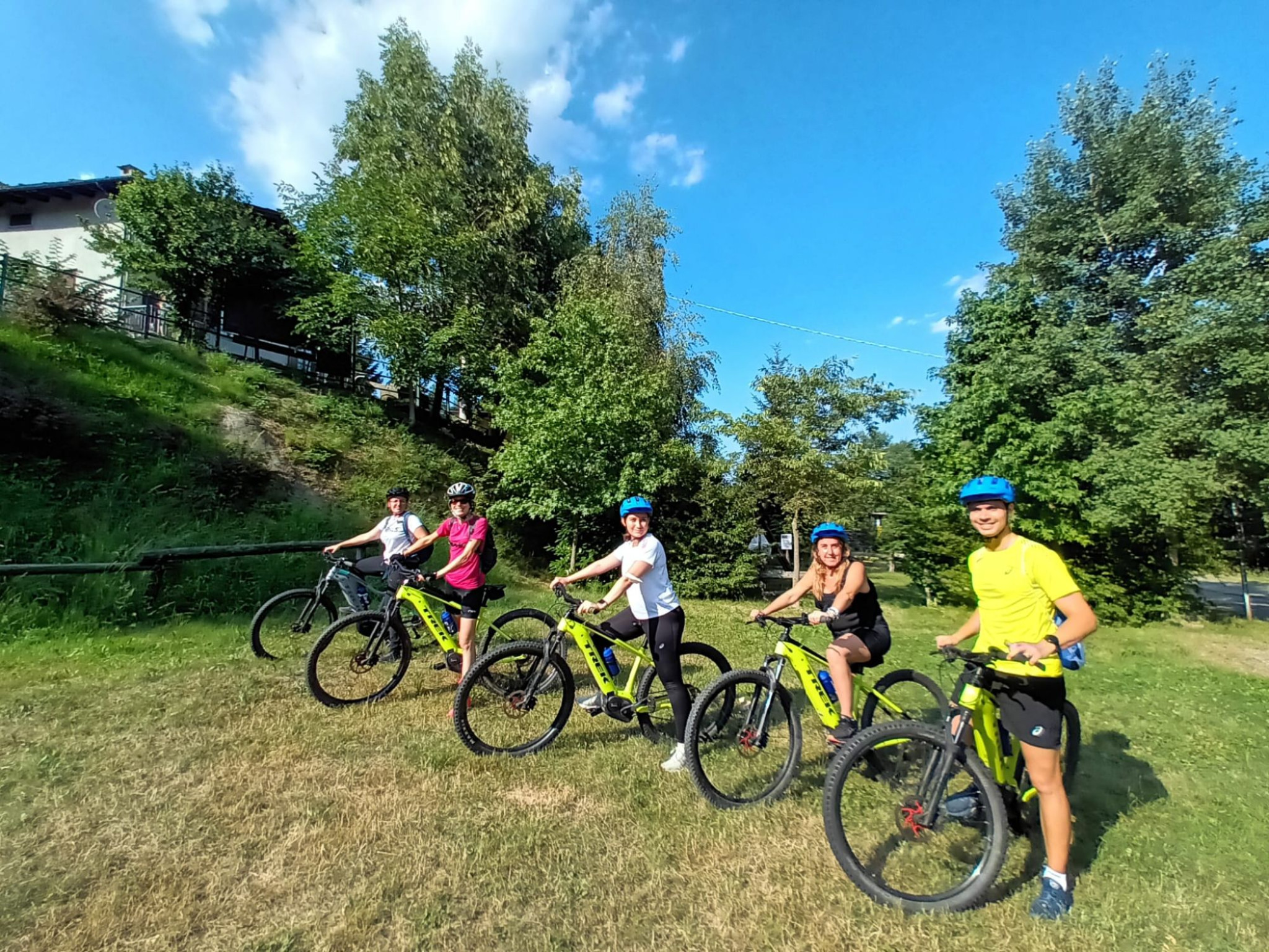 Hero Punto di noleggio Area Camper - Paesana