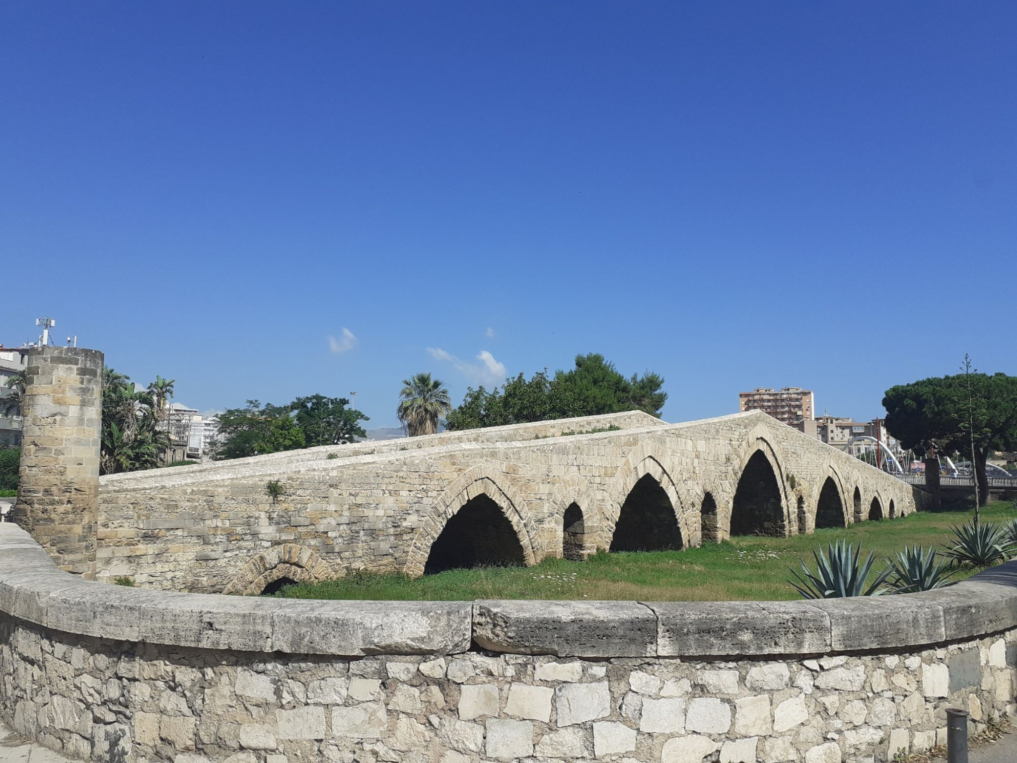 Hero Ponte dell'Ammiraglio