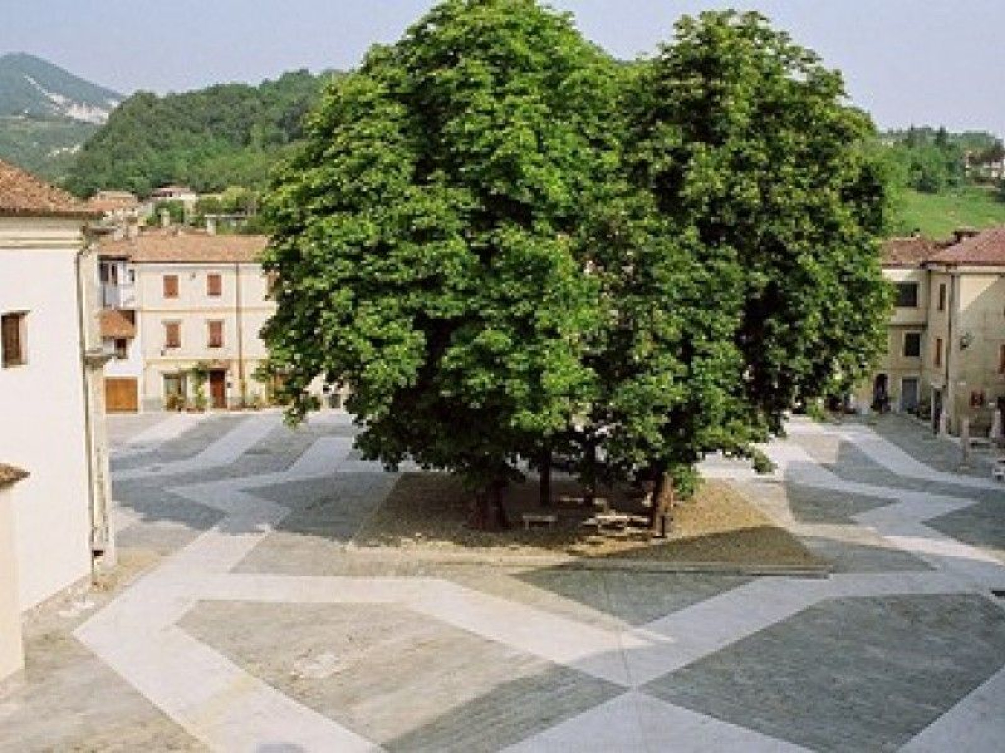Hero Centro storico di Garbagna