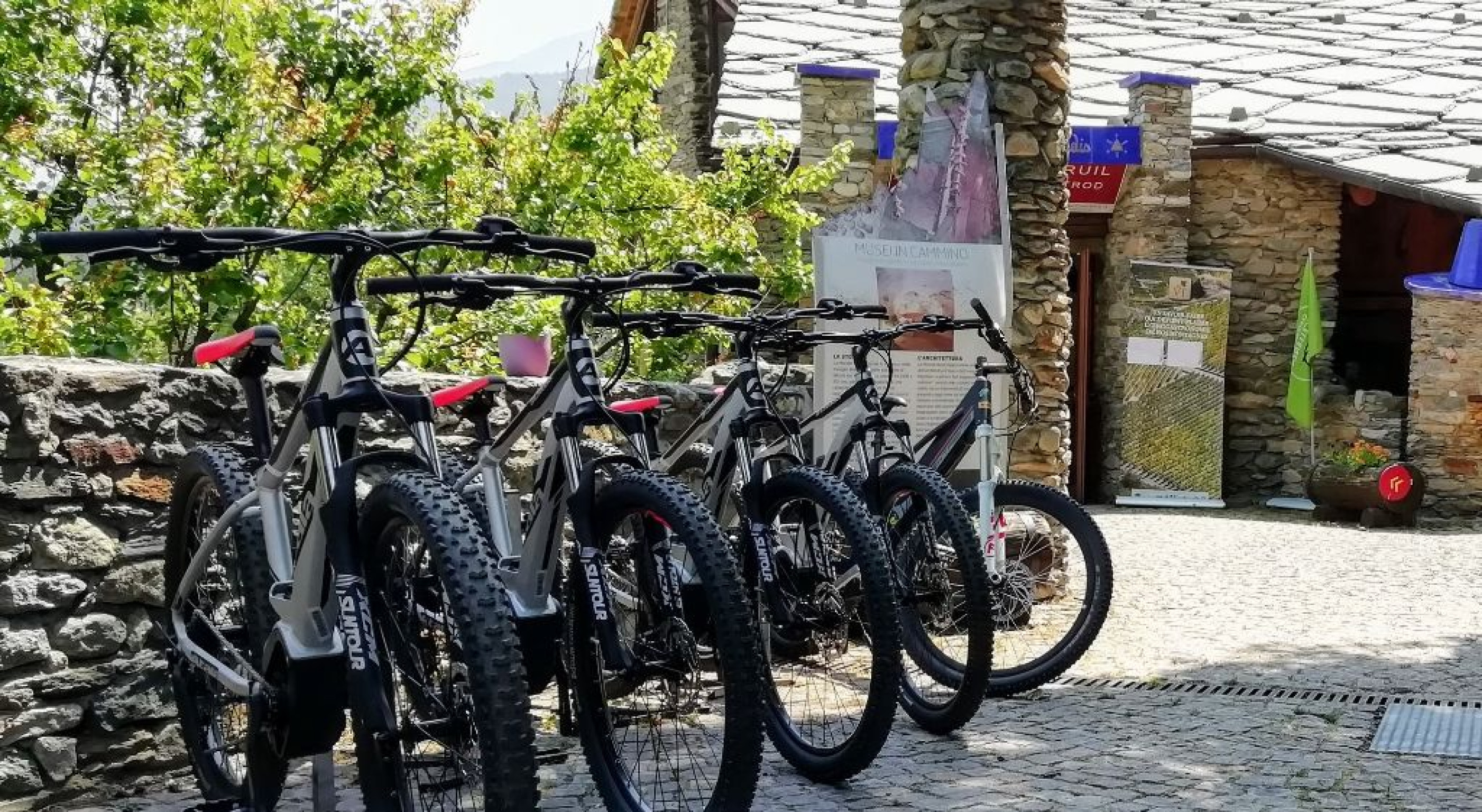 Hero Noleggio e-bike Introd