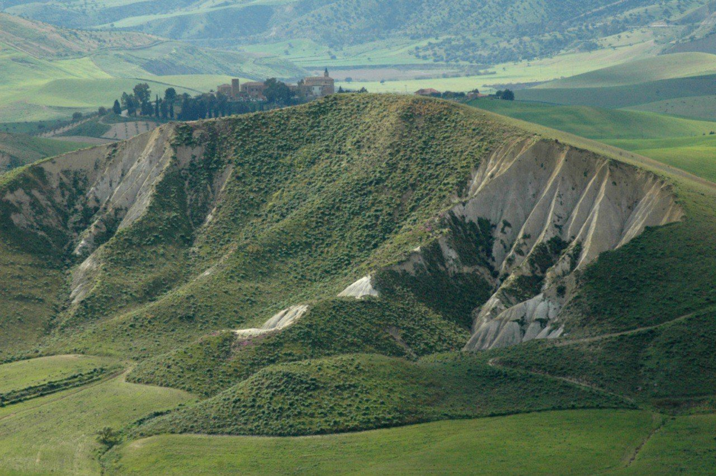 Hero Da Pergusa a Borgo Cascino
