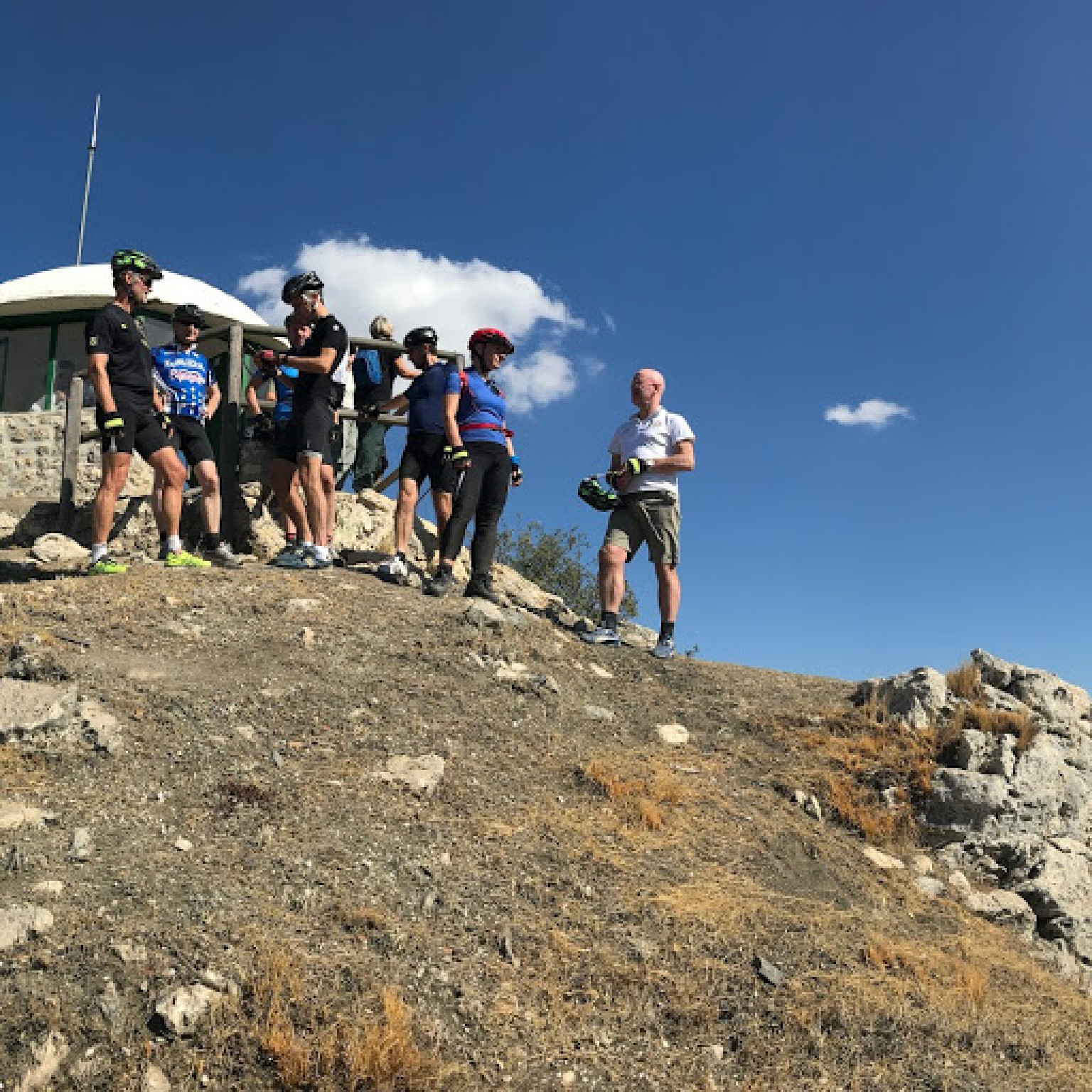 Hero Sierra Nevada Ebike Tour with Beer and Tapas