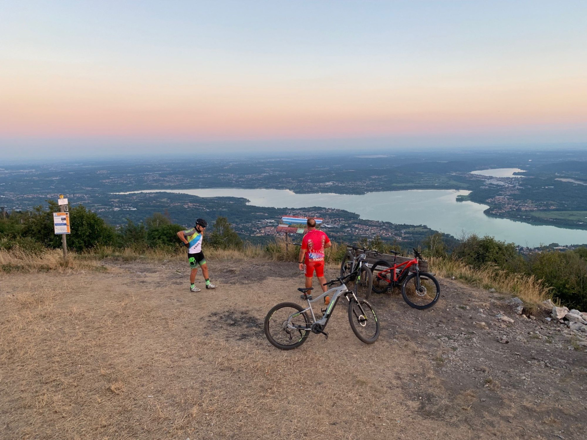 Hero Tour in E-Bike Panoramico al Forte di Orino