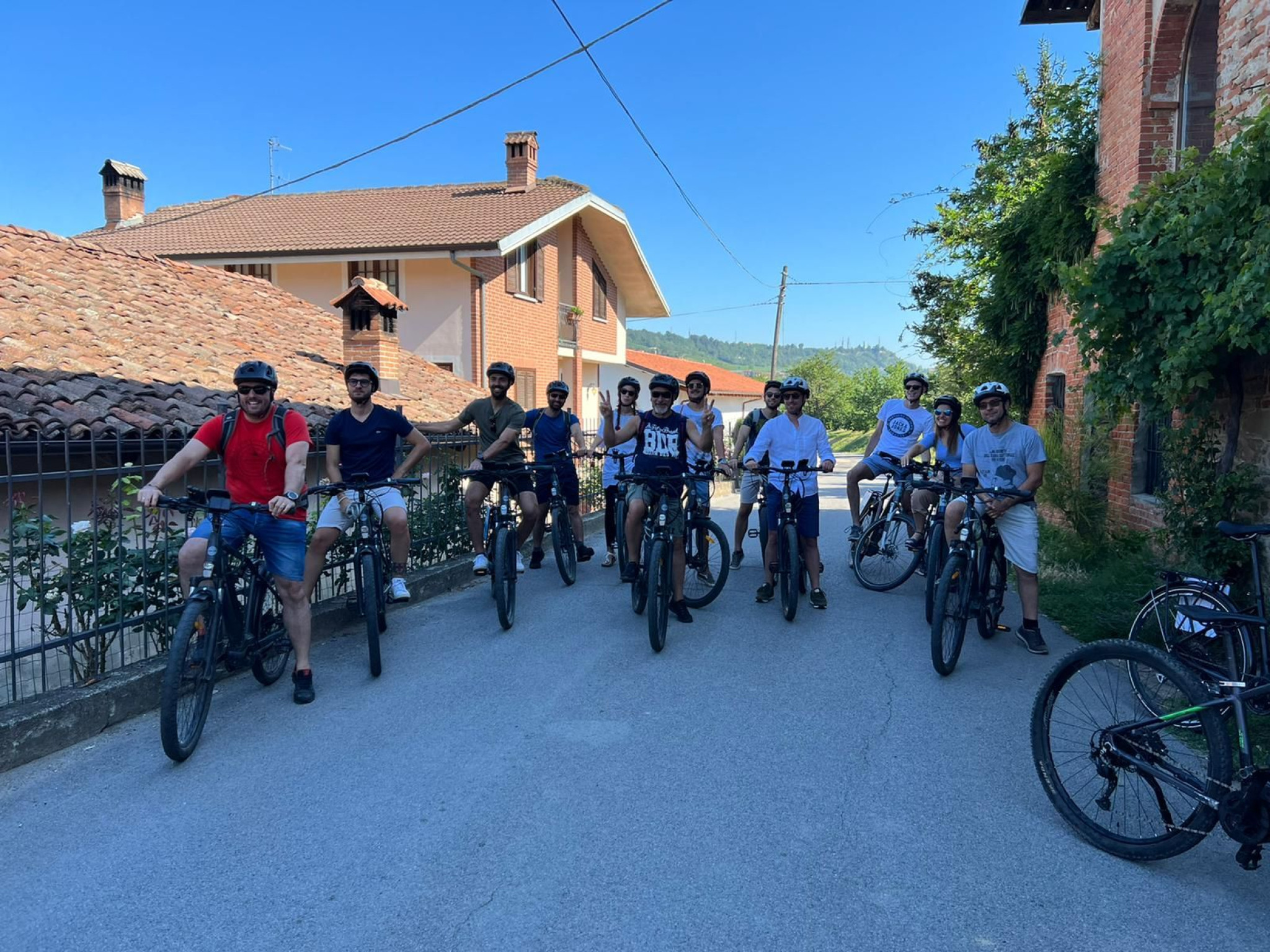 Hero Addio al celibato in ebike