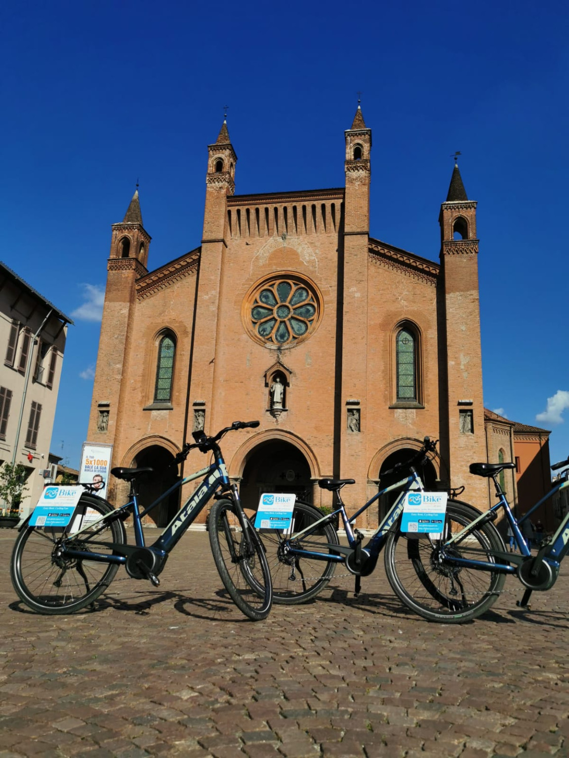 Hero Langa del Barbaresco da Alba per famiglie in E-bike
