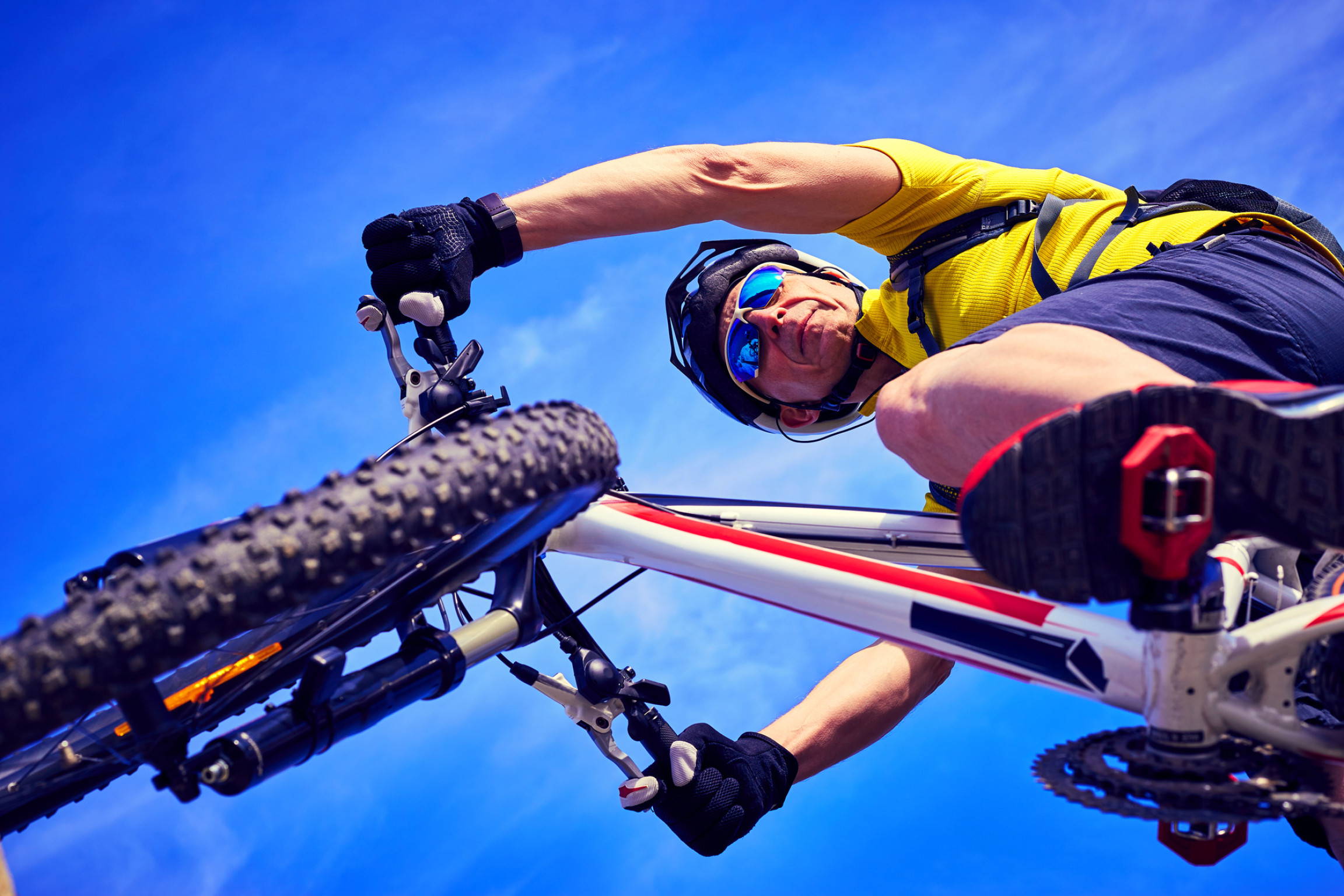 Hero Facile anello Novello La Morra Barolo in eMTB