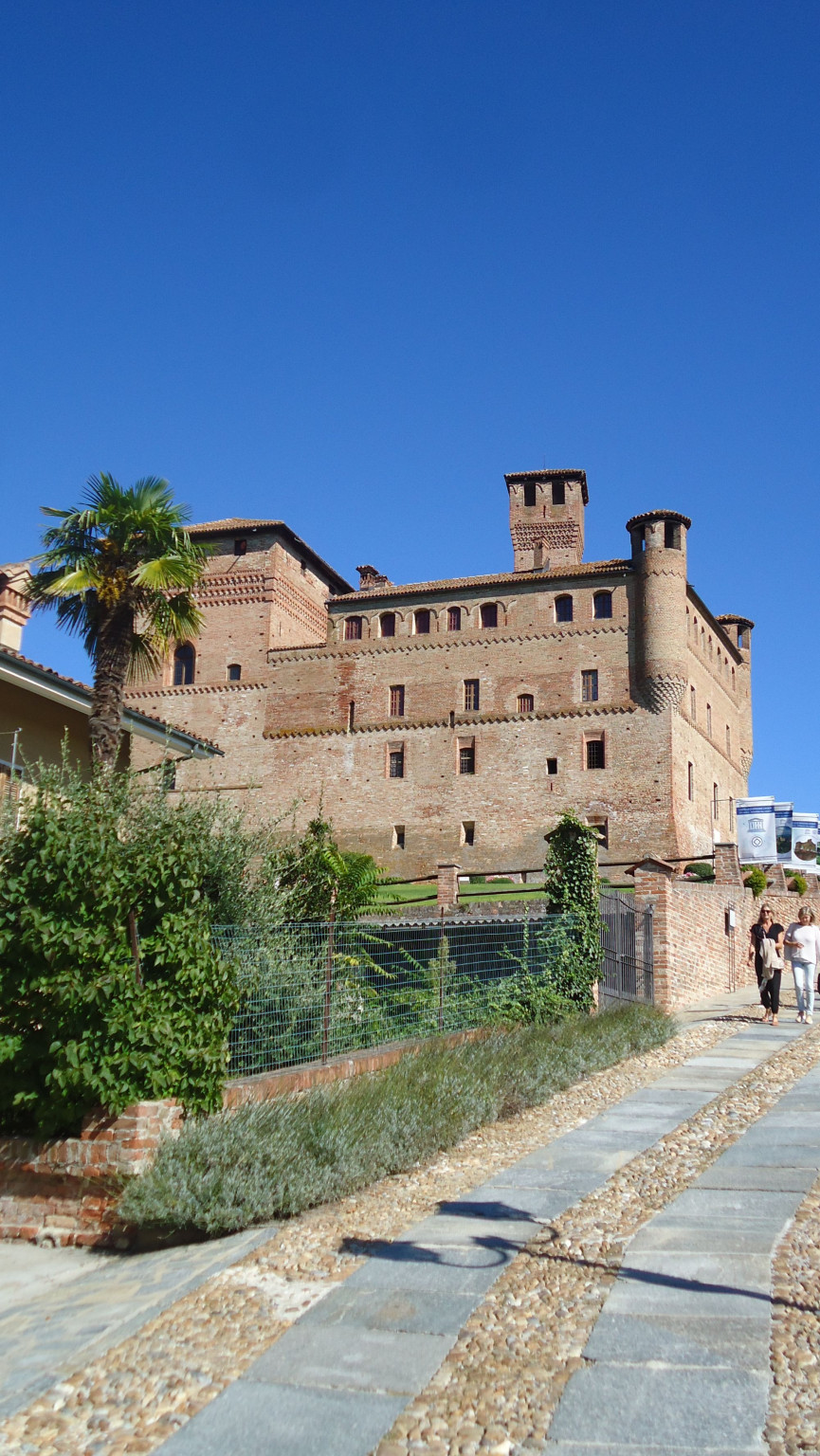 Hero Giorno 4: Grinzane Cavour, Alba, Neive
