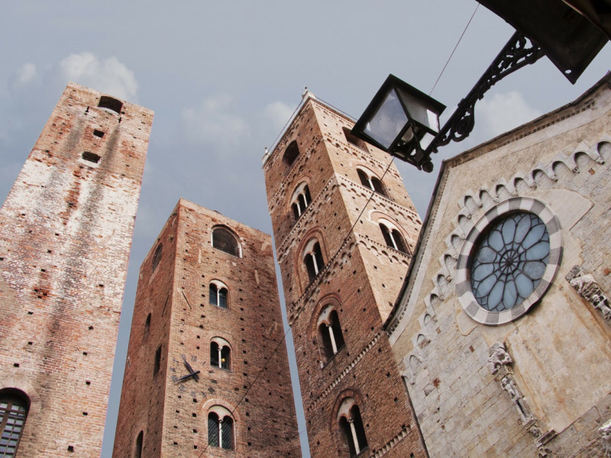 Hero Albenga Medievale via Julia Augusta