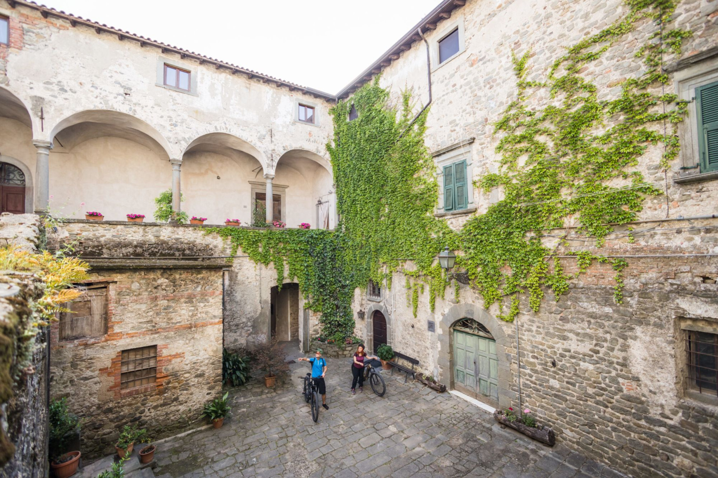 Hero Pedala e Gusta nel Medioevo