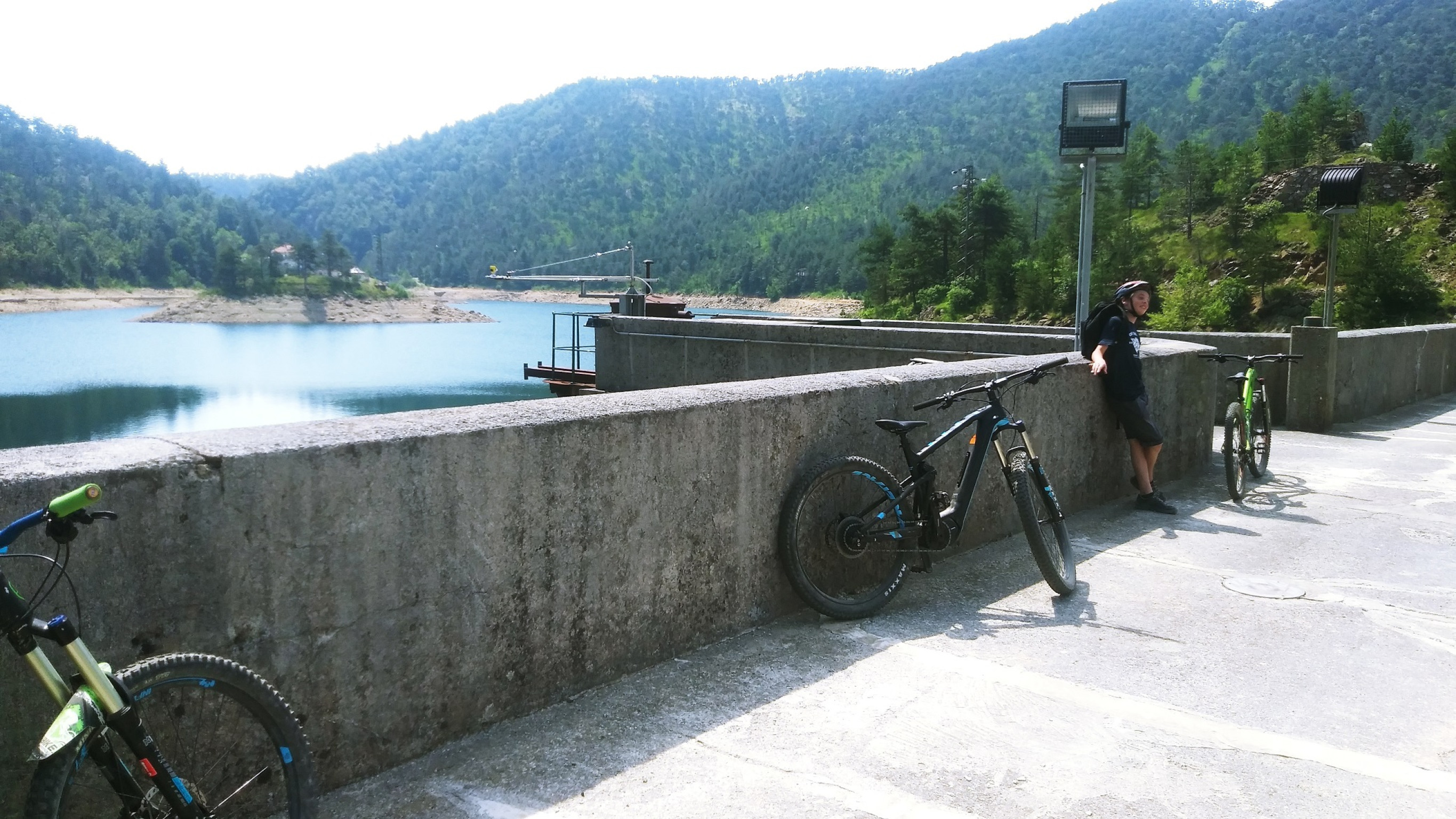 Hero Dalle Capanne di Marcarolo ai Laghi del Gorzente