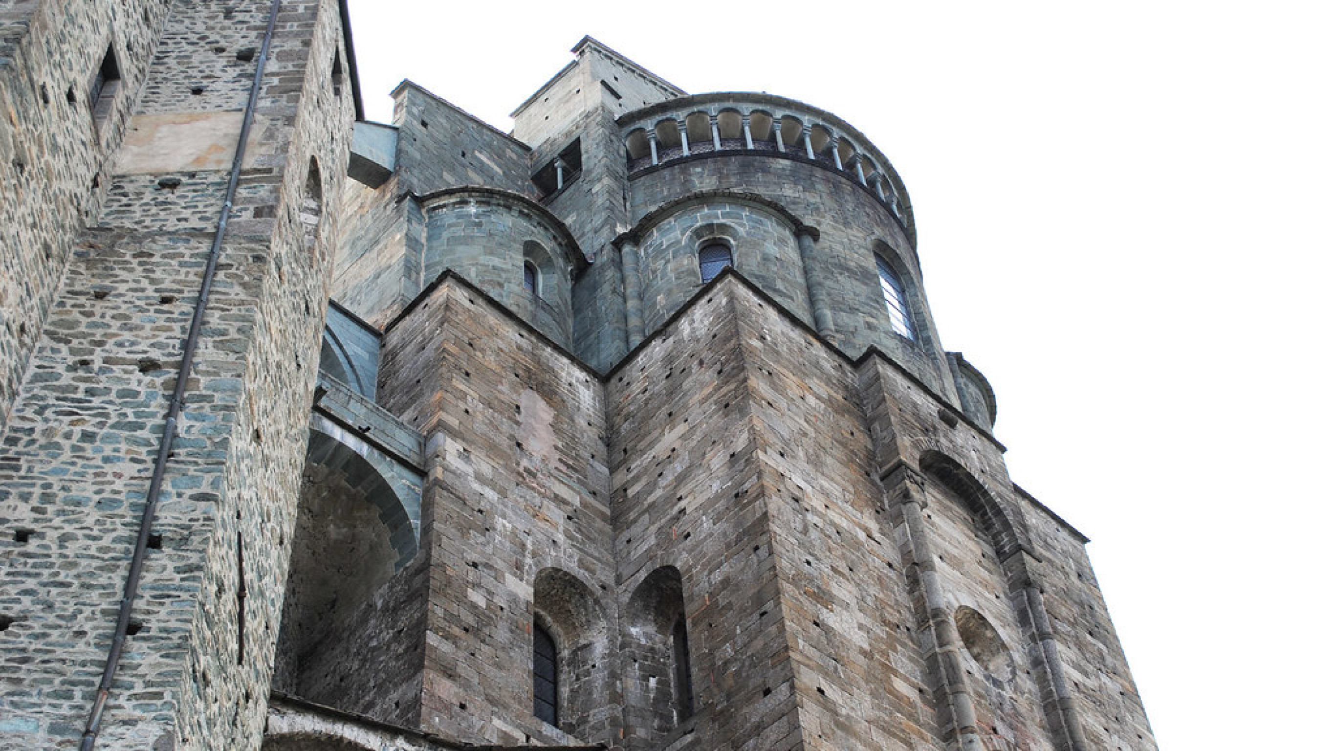 Hero Sacra e Laghi dalla parte dei Franchi in e-bike