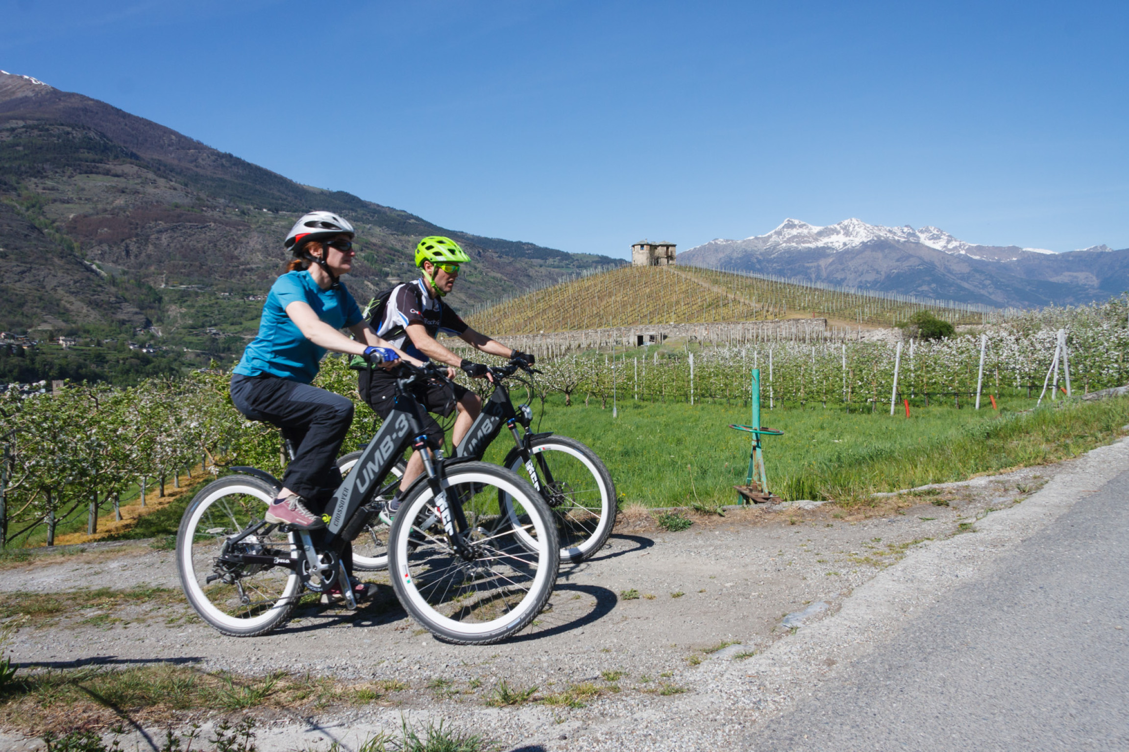 Hero Pedalando tra meleti e vigneti