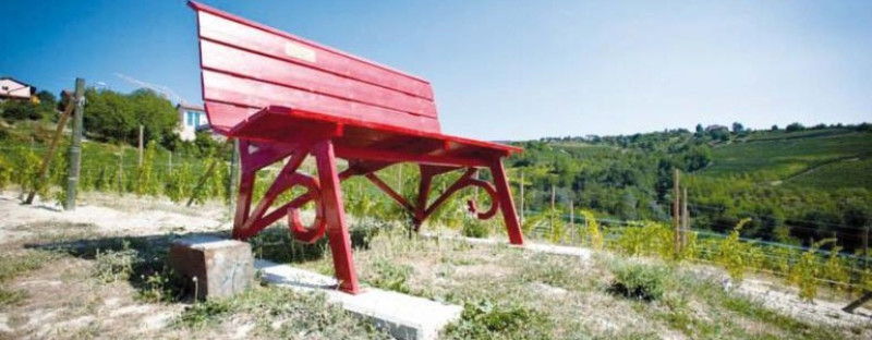 Red Big Bench - Costigliole d'Asti