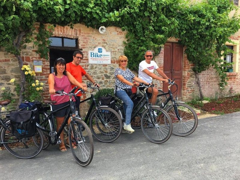* e-bike rental point in Novello