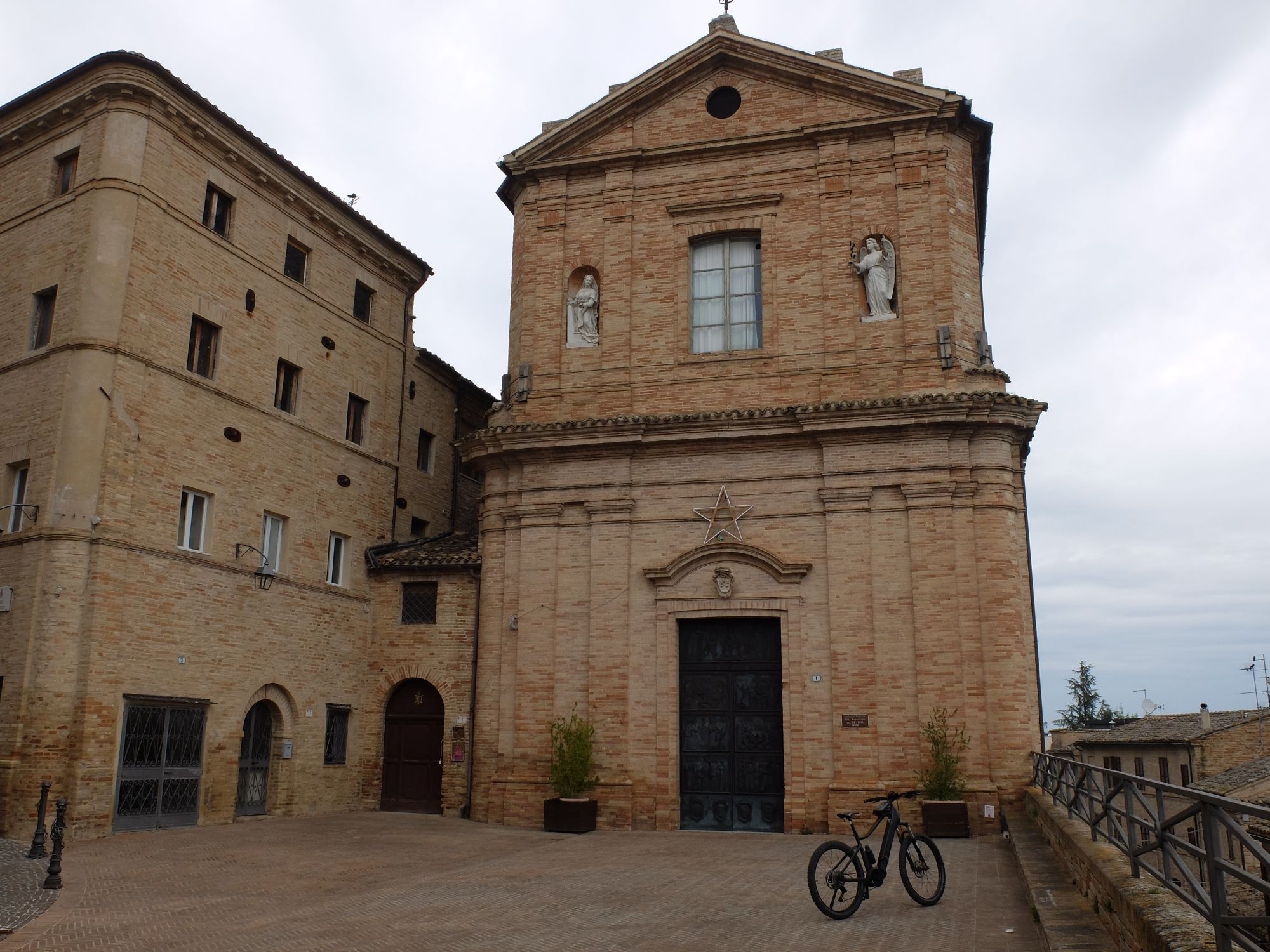 Punto noleggio ebike Petriolo