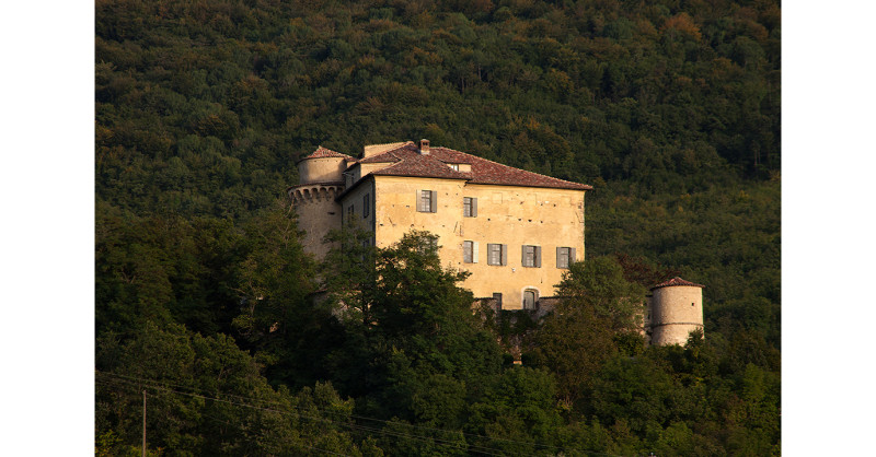 Castello di Borgo Adorno